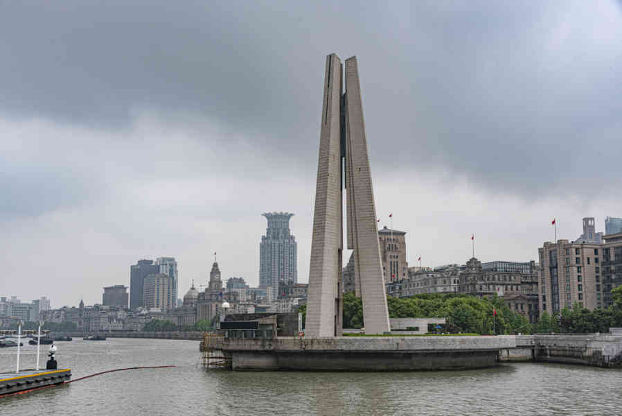 China - Shanghái 101 - monumento a los Héroes del Pueblo.jpg
